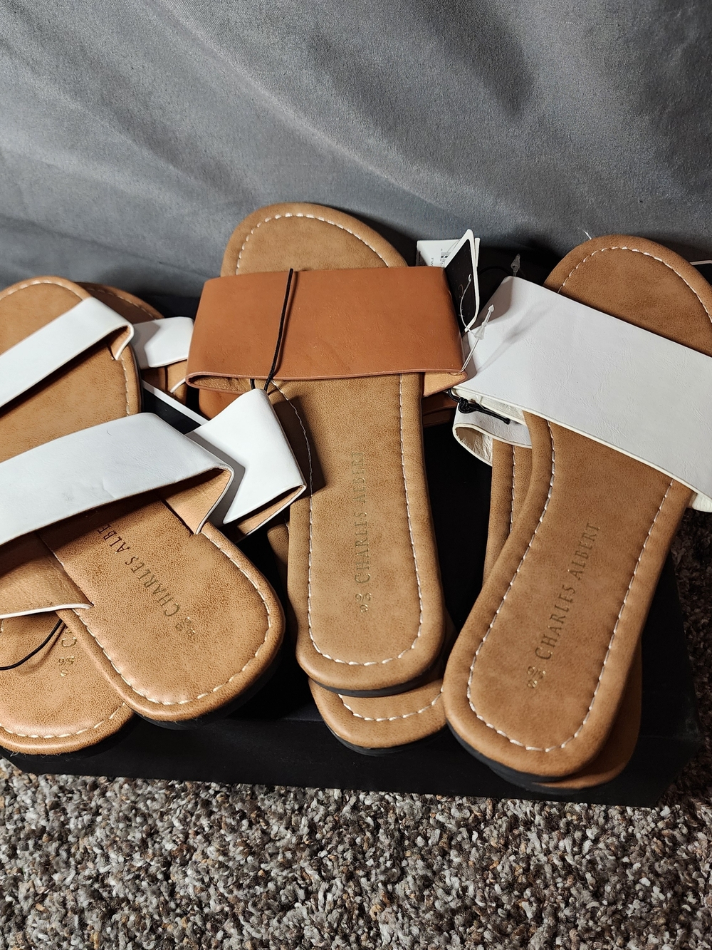 Charles Albert Bundle Tan and White Slide Sandals